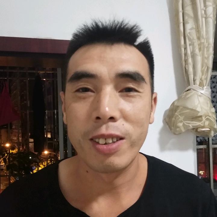黄小勇（承蒙厚爱）