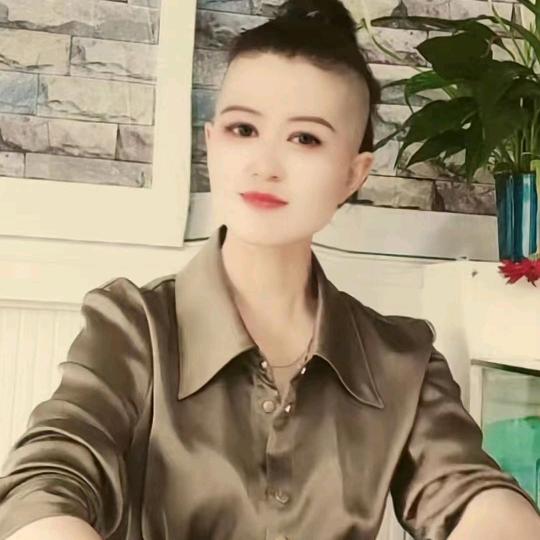 🤳灿姐美发人✂️《招快剪学员》