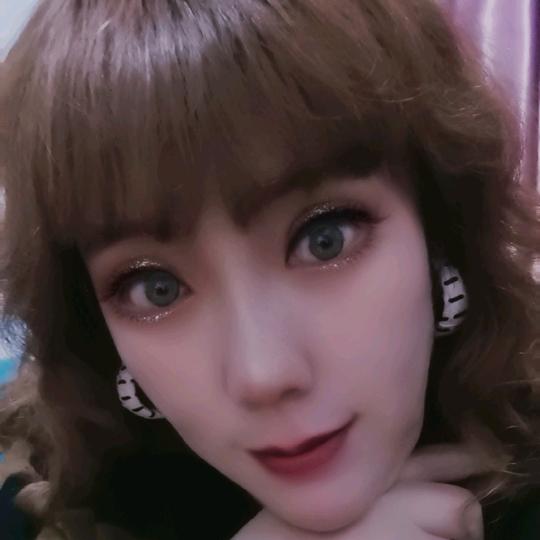 上海〈发财猫）精品女装