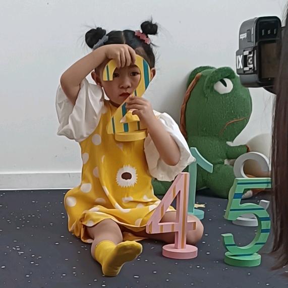 刘哈哈😊