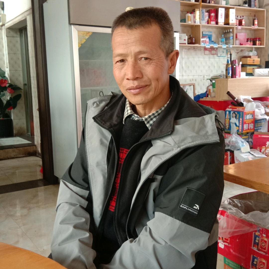 爱跳舞的佩奇