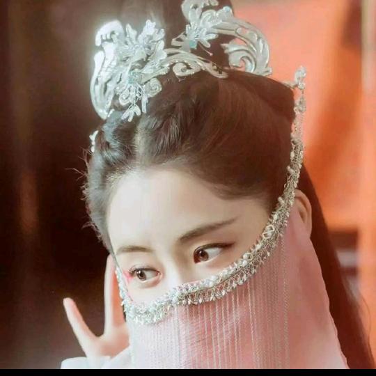 塔吊妹。
