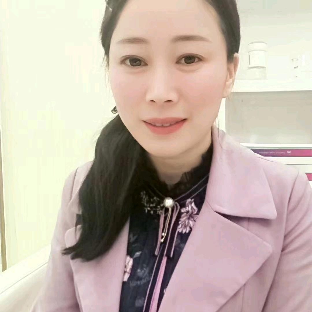 百合策划李美逦