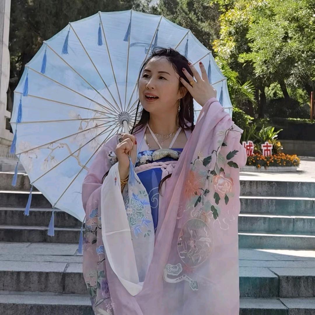 圣玲
