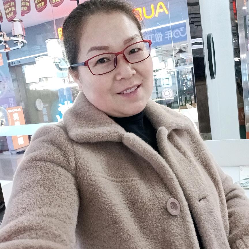 时代灯饰杨秀娥
