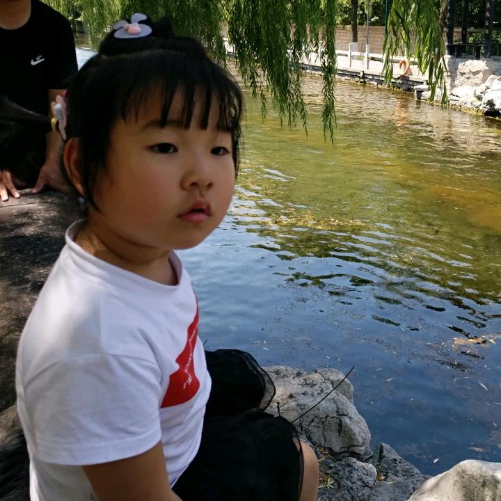 依依 妈咪