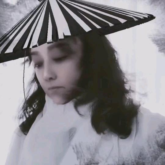 忘了多大