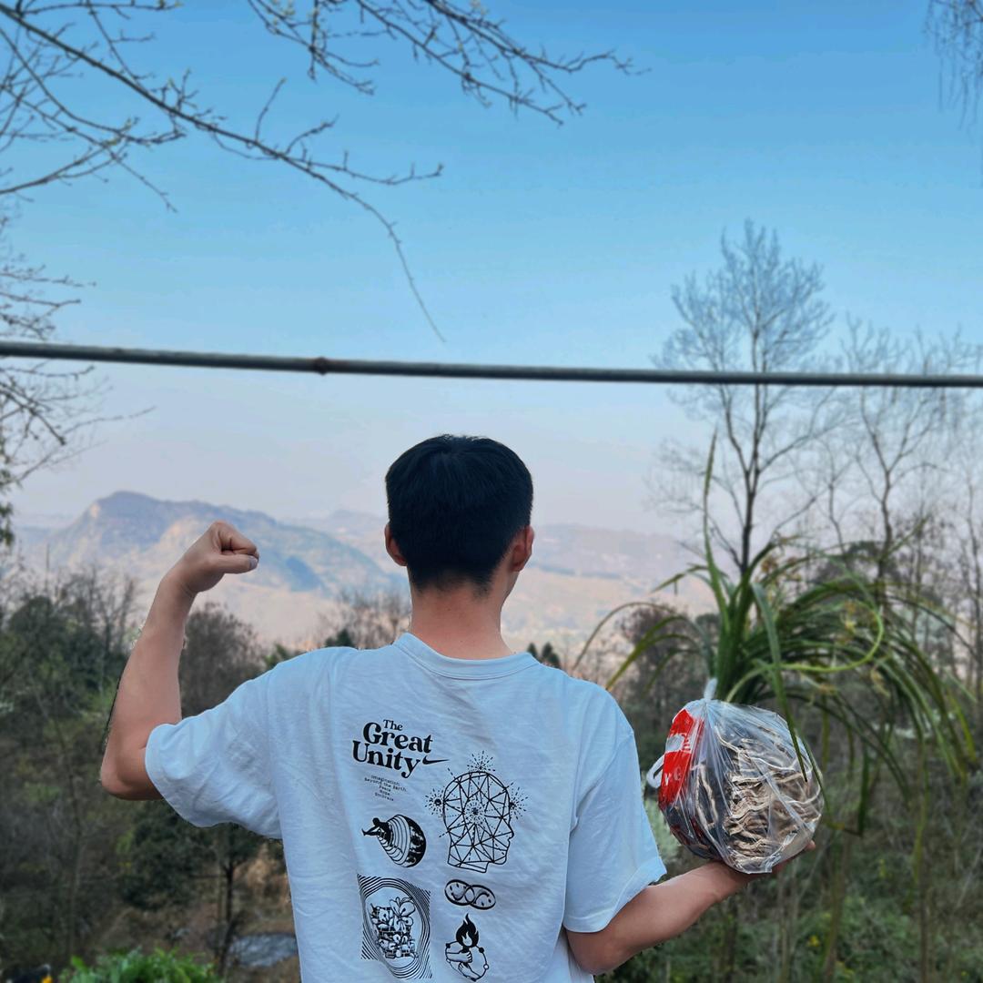 田间黔行者
