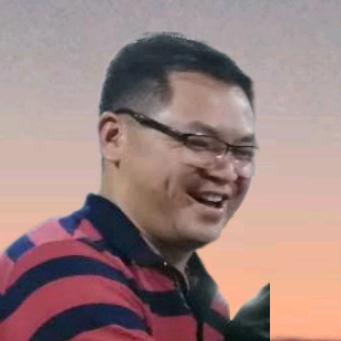 蓝    天...