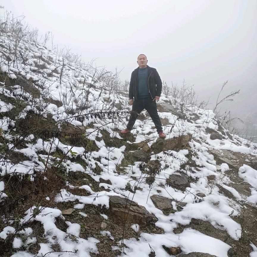 美亿达石材，黄师