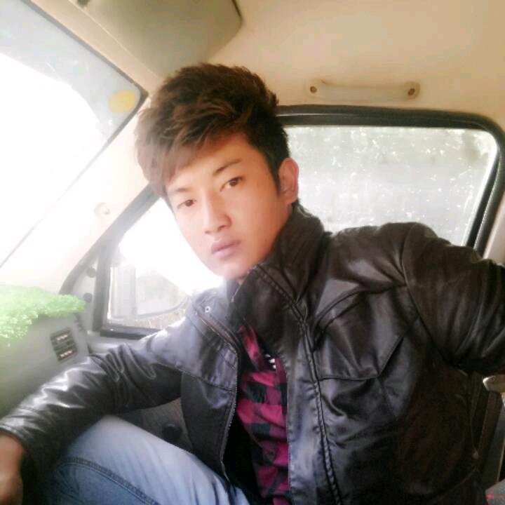 罗松。