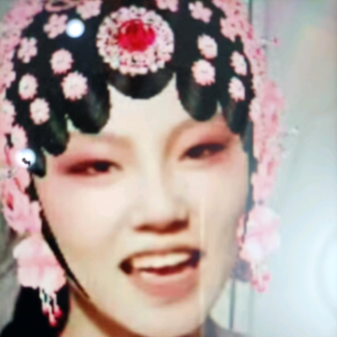 戏迷妞妞，说唱直播间！