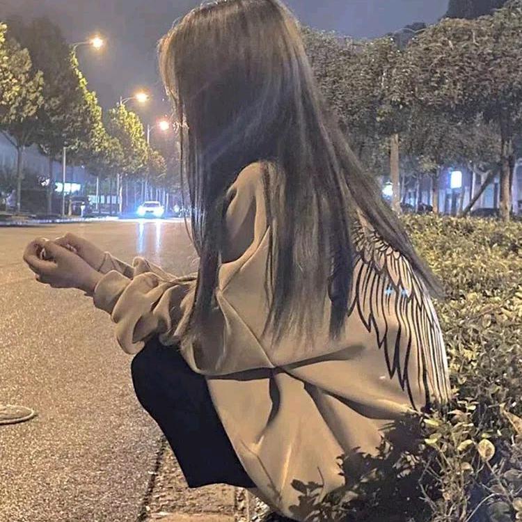 欣欣.