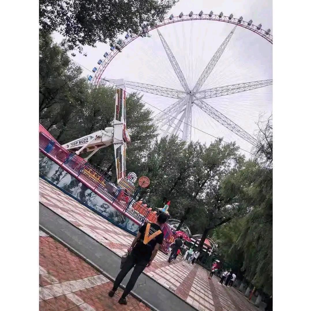 踏着七彩祥云守护你