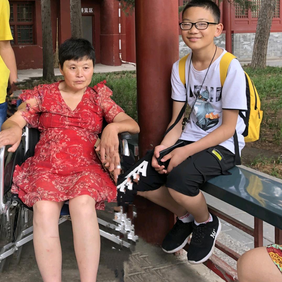 萍姐（一级残疾单亲妈妈）