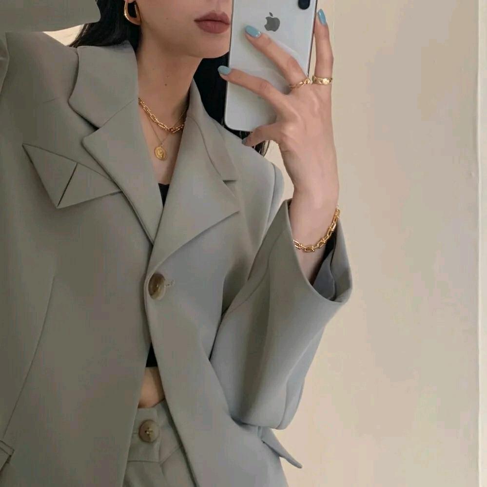 陪我看月亮吗？
