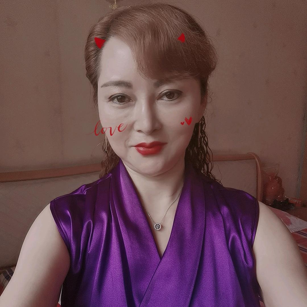 信雅制衣老板娘
