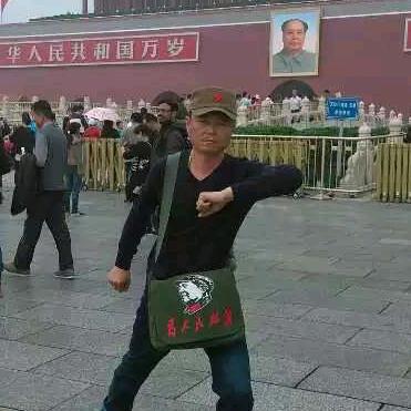 彩虹焦大婚车