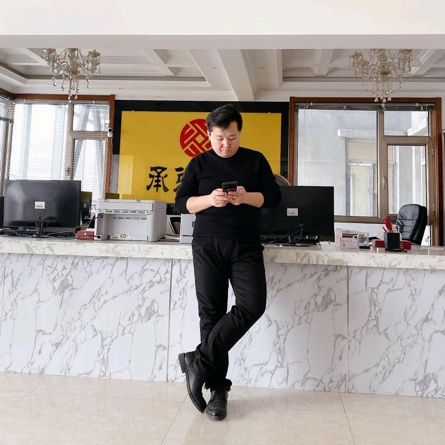 KL珠宝工厂店范总