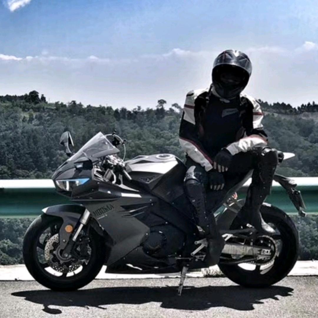 Mr冷刀【天之炼狱归来挂机辅助】