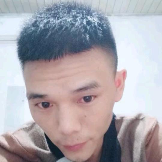 他们都叫我向普