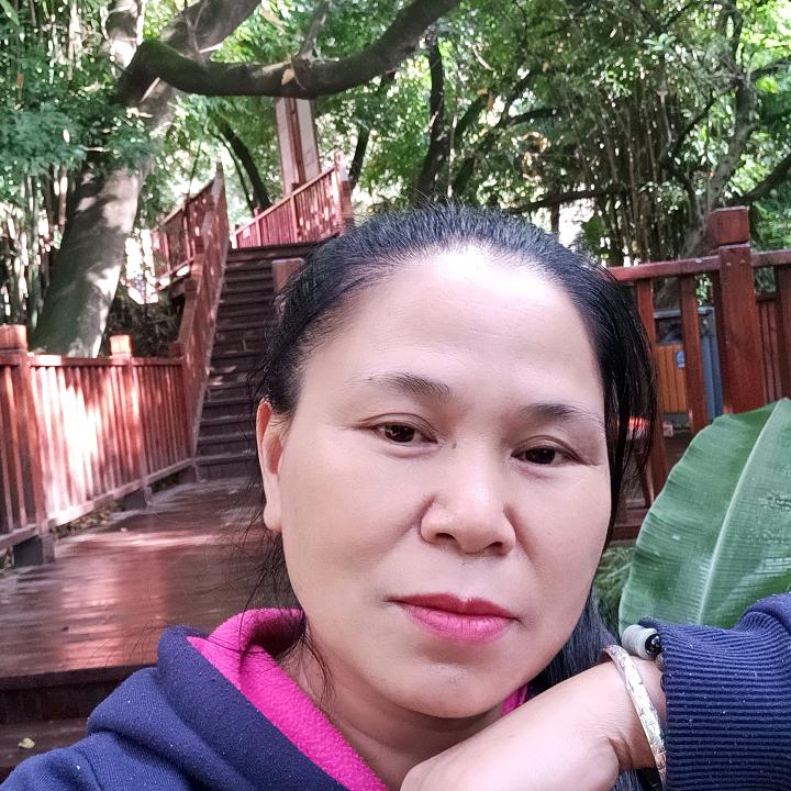 轻轻