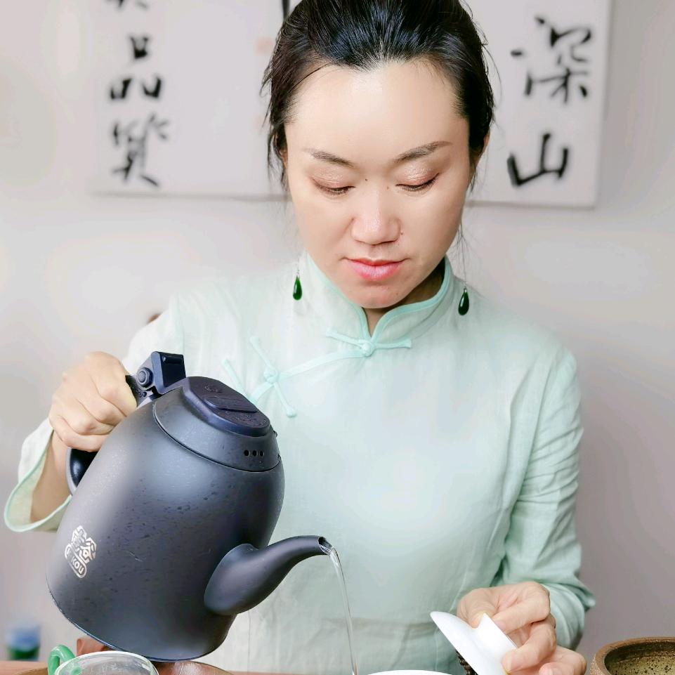 启莺