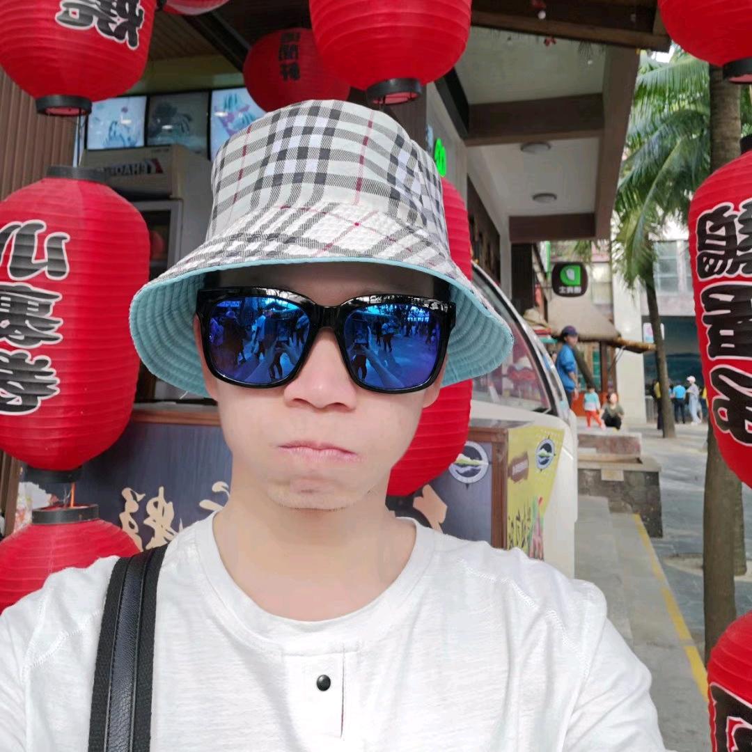 伊宁市歌手勇哥哥