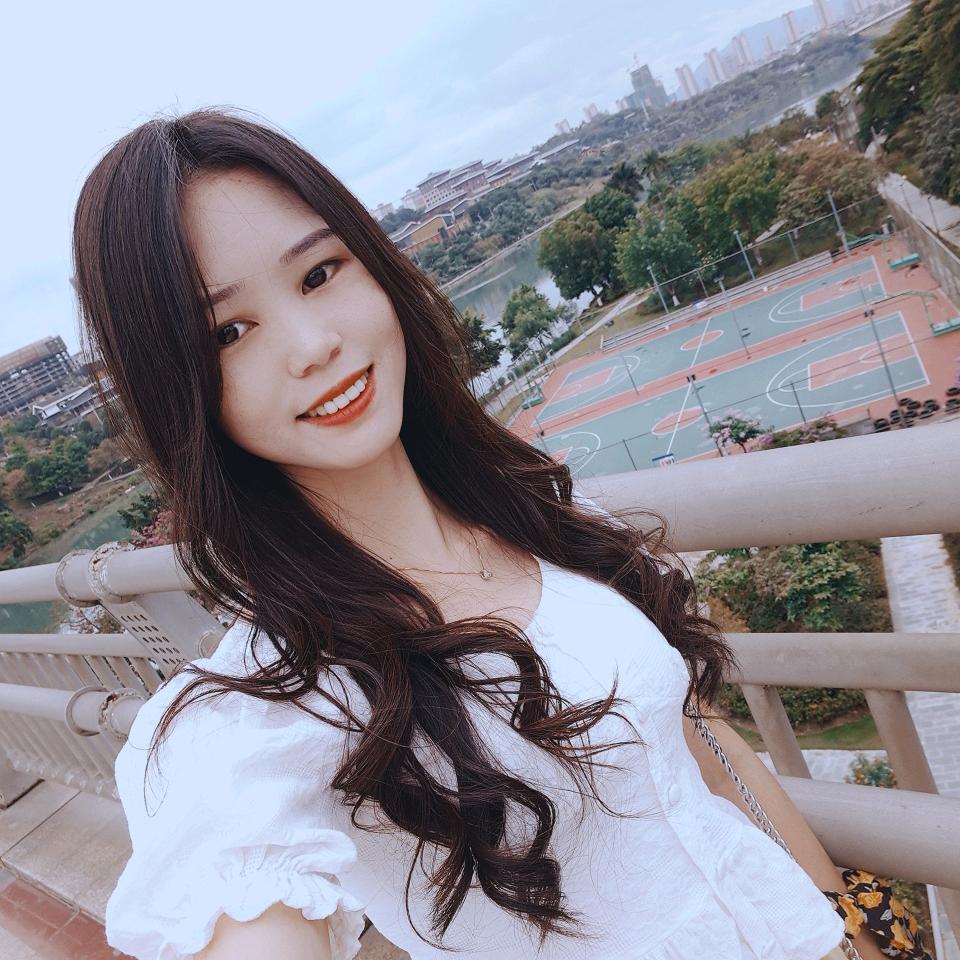 杨咿呀