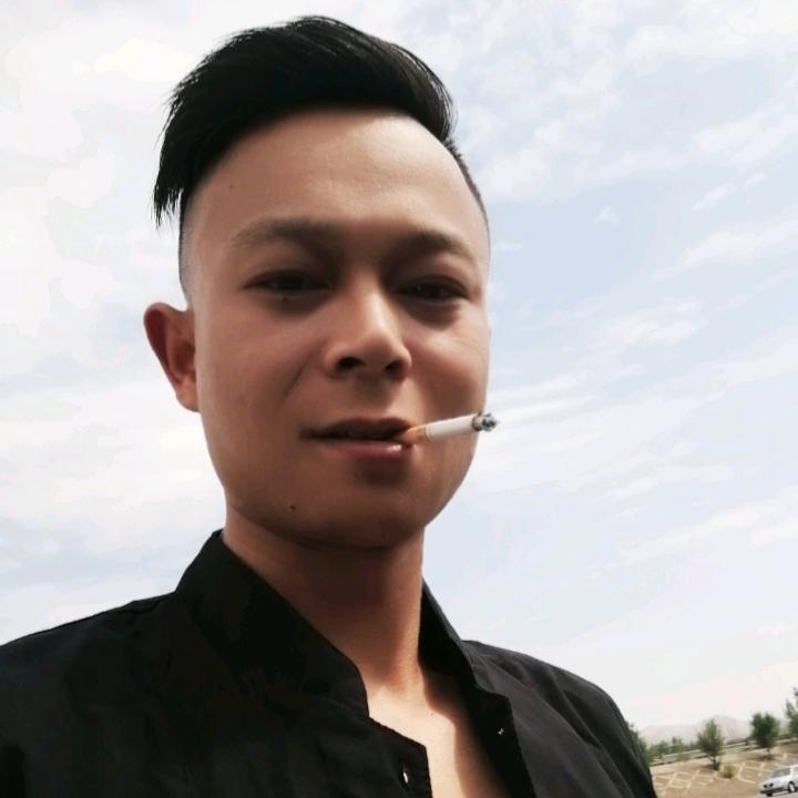 丁 三 少