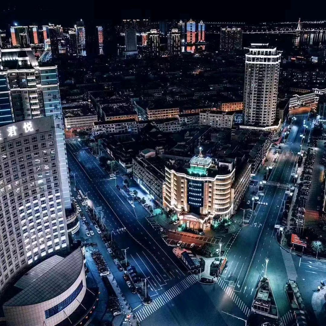 名豪天澜酒店餐饮