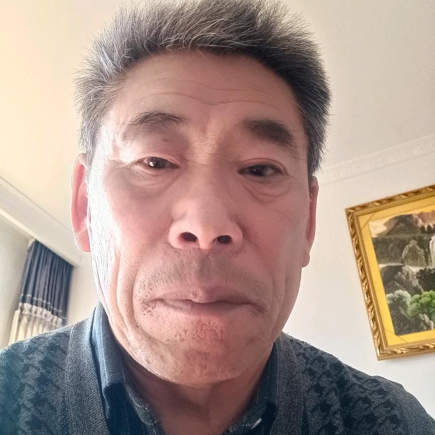 喜欢浪花蟹的云梭头像