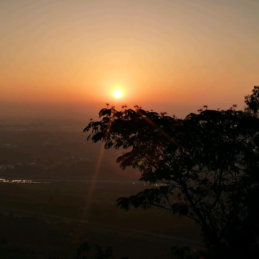 静香斋铁锅炖（回族）