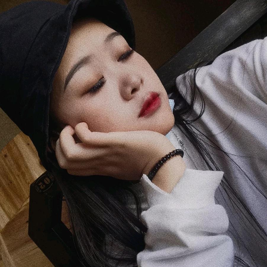 A.🧘‍♀️