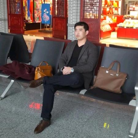 金贝凯  黄良玉