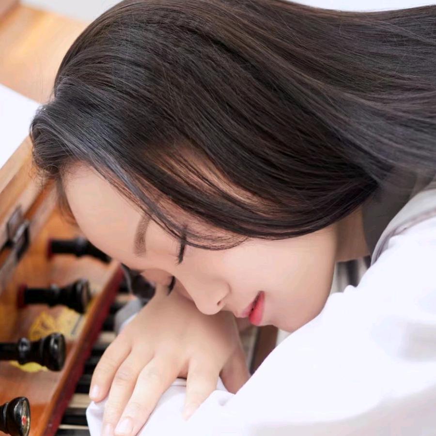 美泥泥