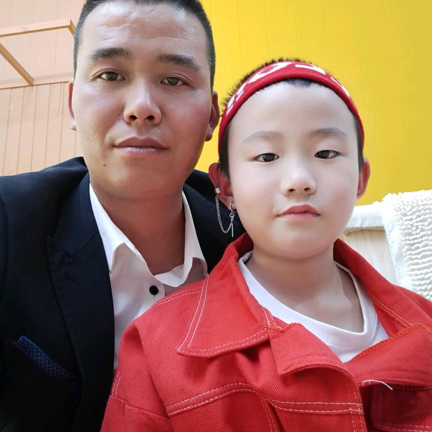 人生当中没有苦，就没有甜，努力拼搏，奋斗