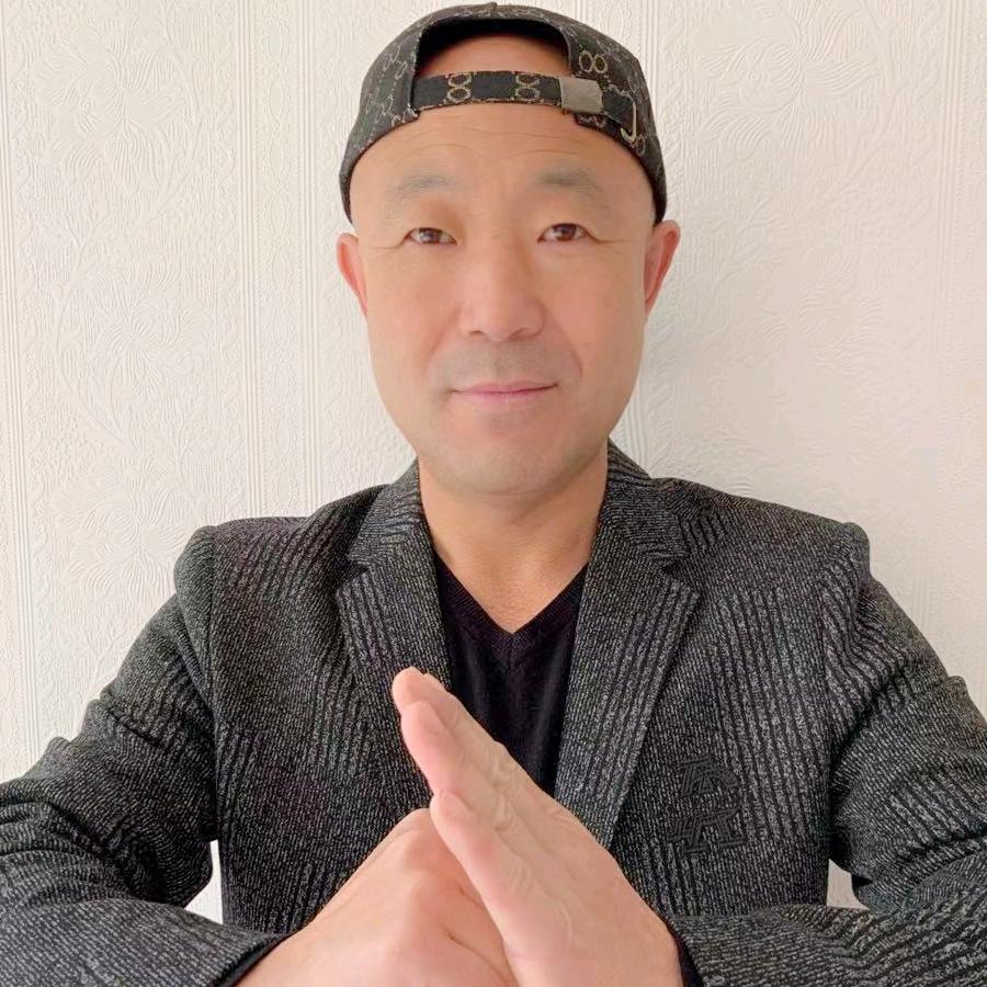 雄鹰