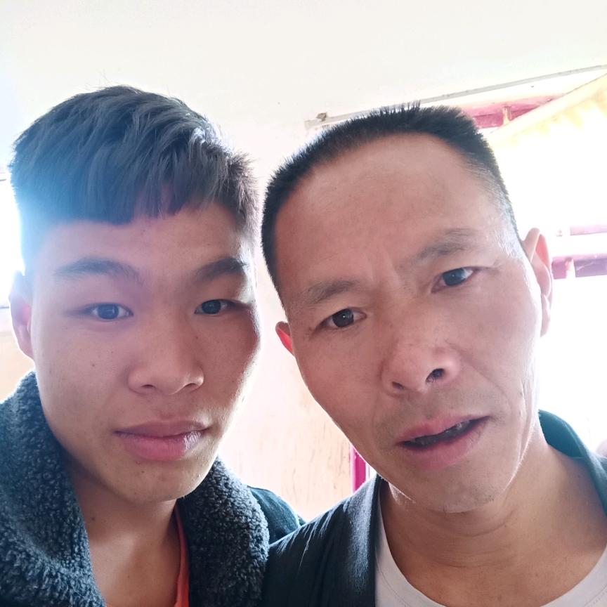 周义群