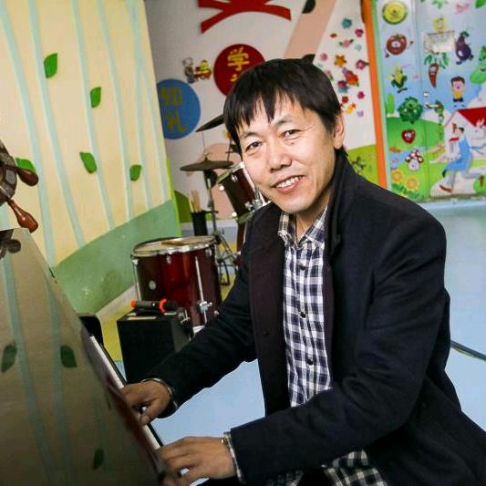 园长姥爷爱唱歌