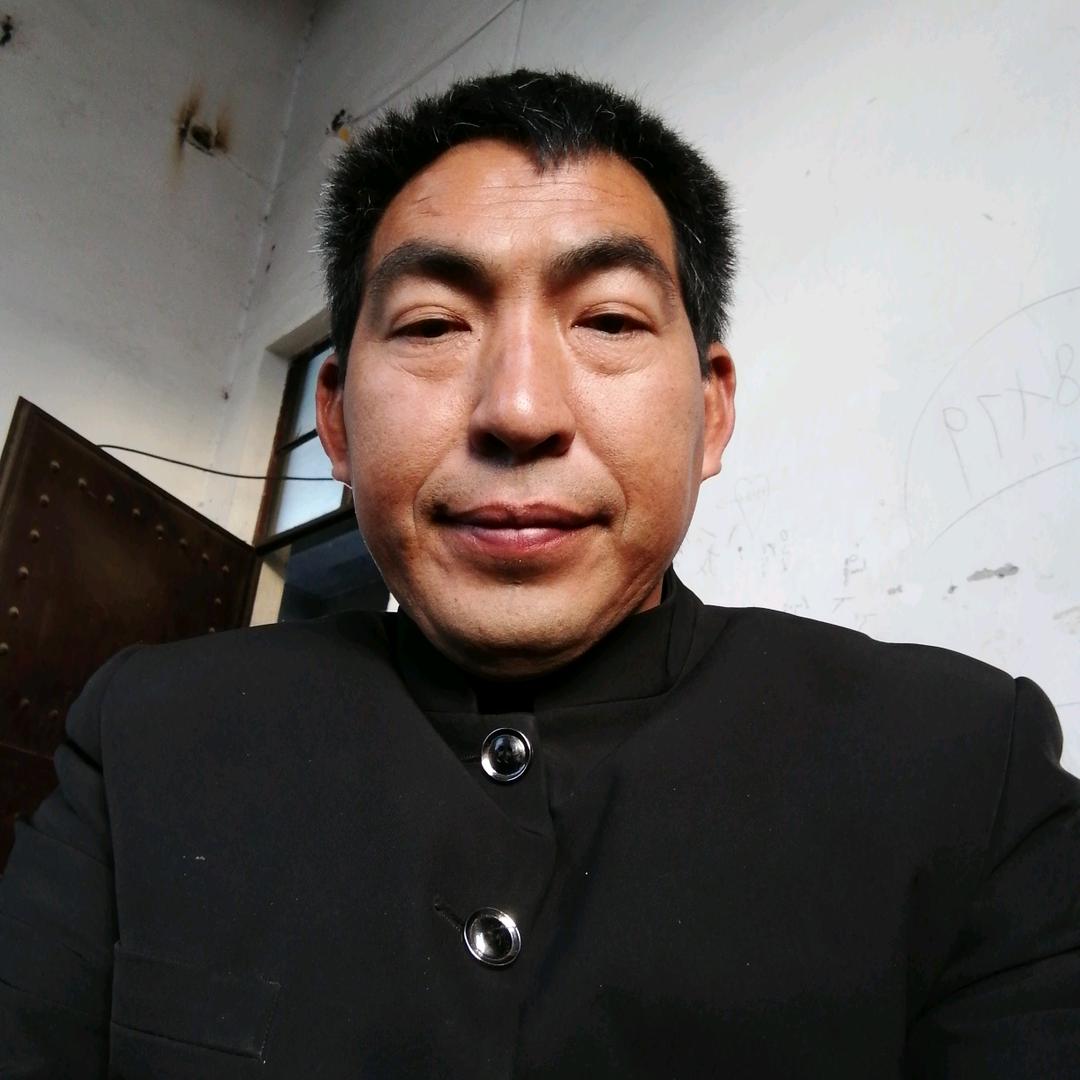 喜欢听歌喜欢跳舞蒋哥