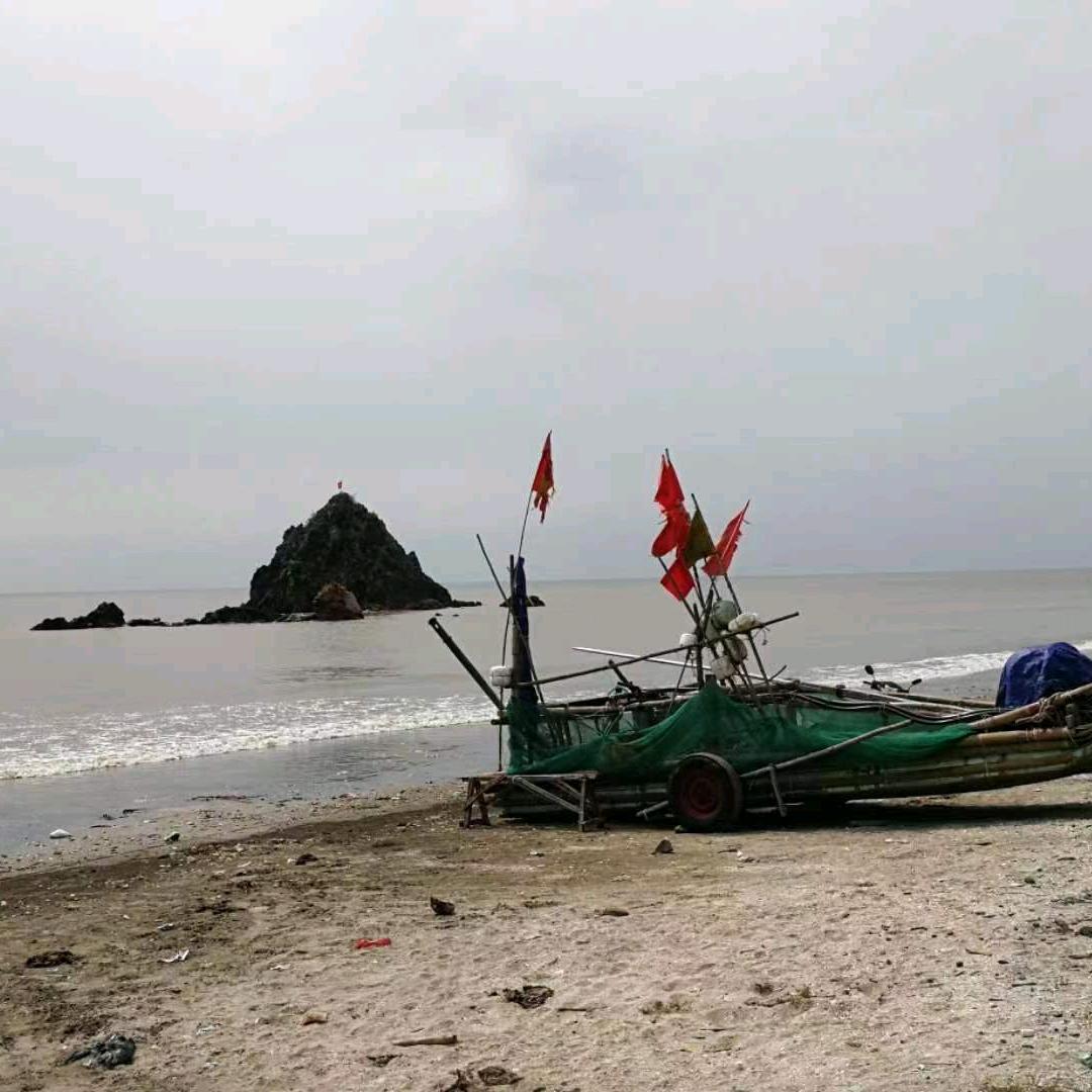 边境浮云