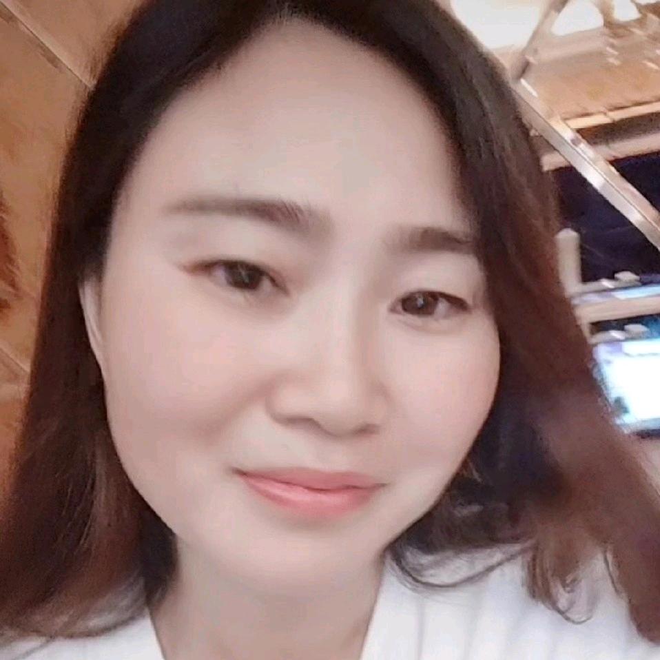 枫香转车坝澳斯特酒店足疗店老板娘！