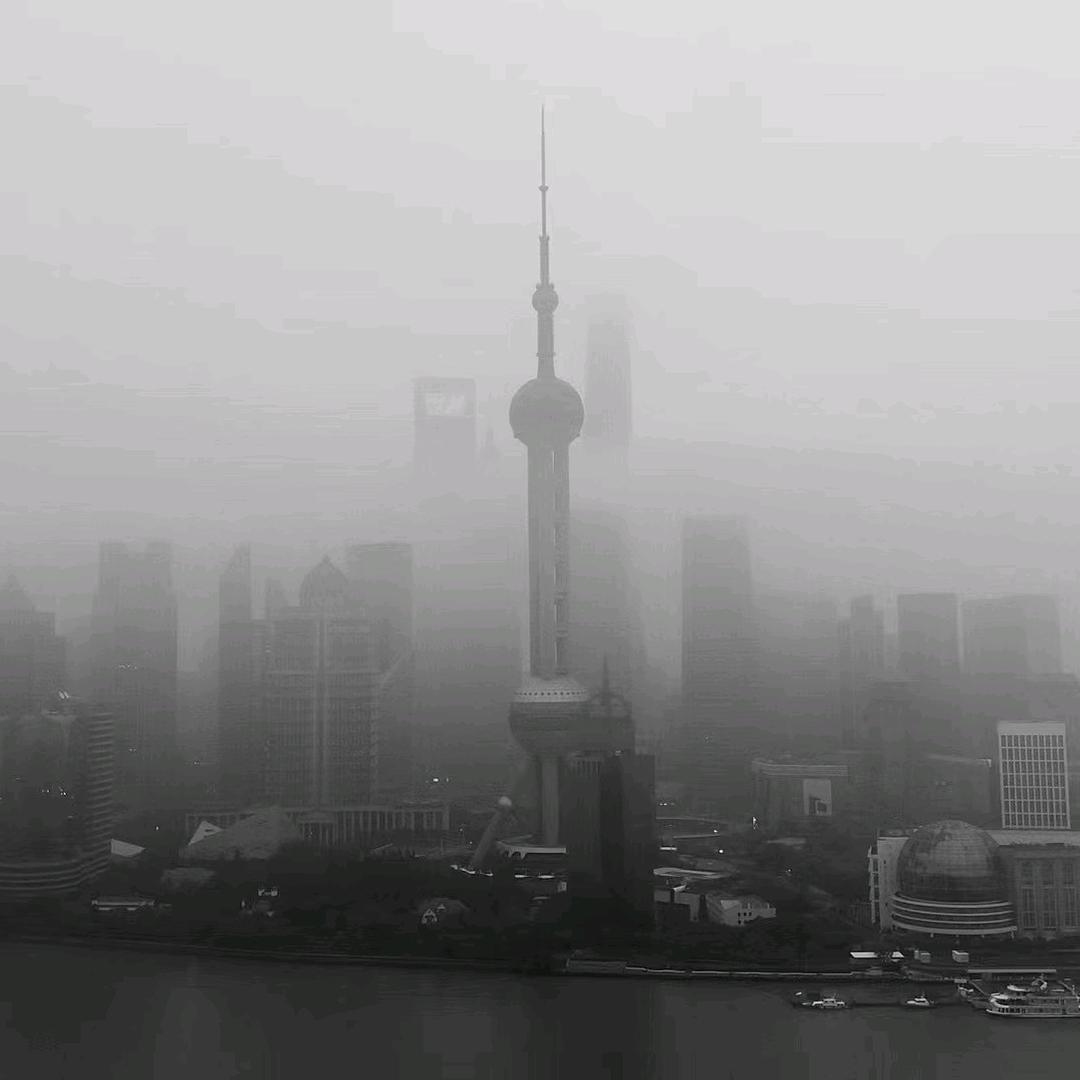 酒后行为艺术家丶