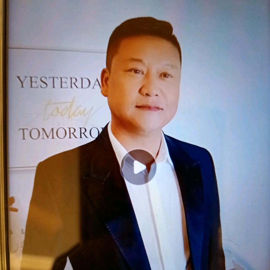 红焱兄弟家人团