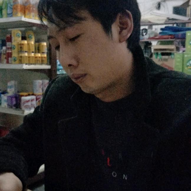 黄。五花八门生意我都做。