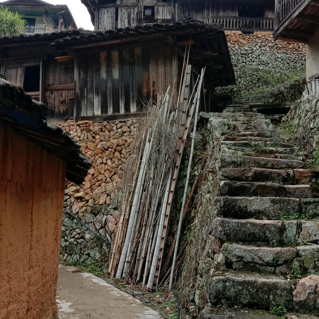 走进古村