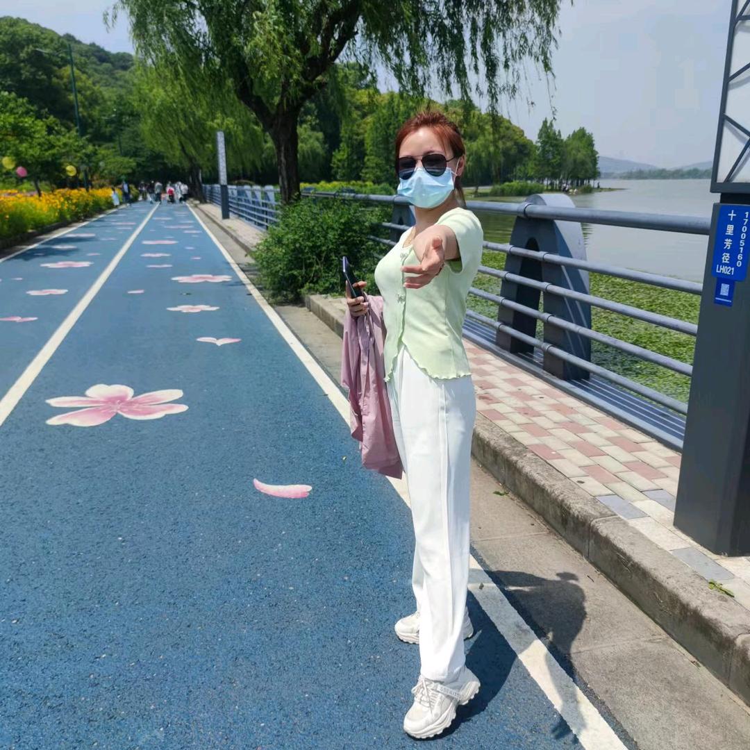 我叫多余
