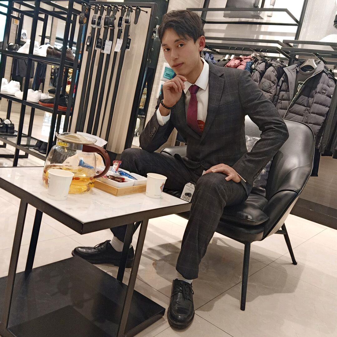 红鲤鱼绿鲤鱼与驴