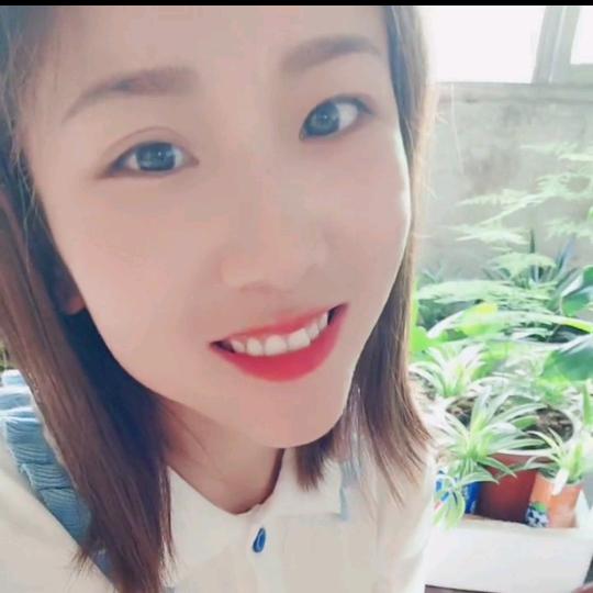 梁笑笑 🍊🍊